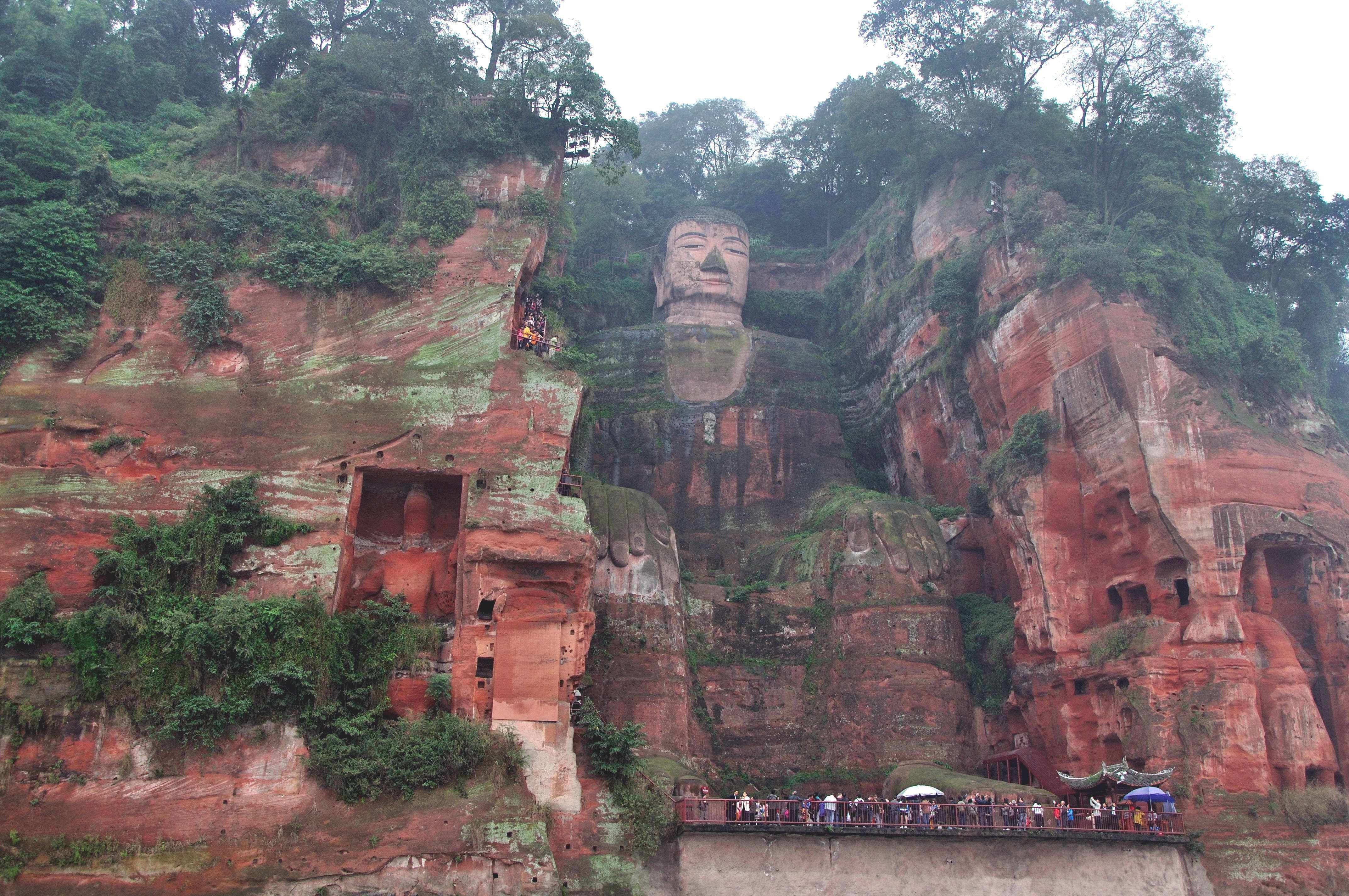 Leshan travel photo 1